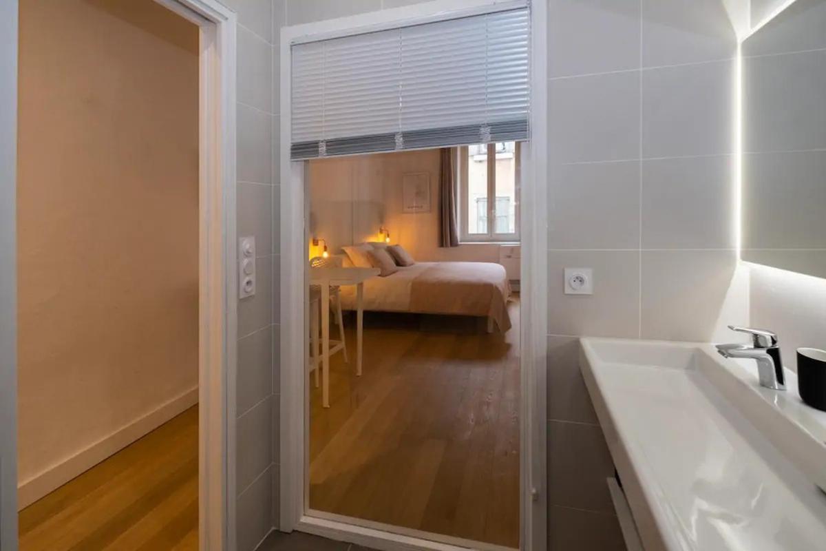Design Suites Vieux Port Марсилия Екстериор снимка