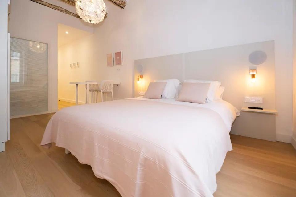 Design Suites Vieux Port Марсилия Екстериор снимка