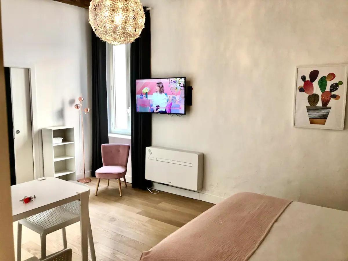 Design Suites Vieux Port Марсилия Екстериор снимка
