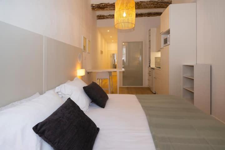 Design Suites Vieux Port Марсилия Екстериор снимка