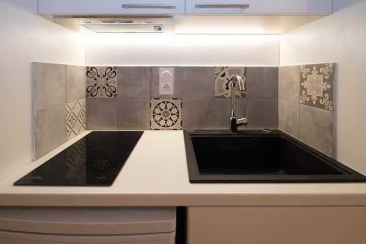 Design Suites Vieux Port Марсилия Екстериор снимка