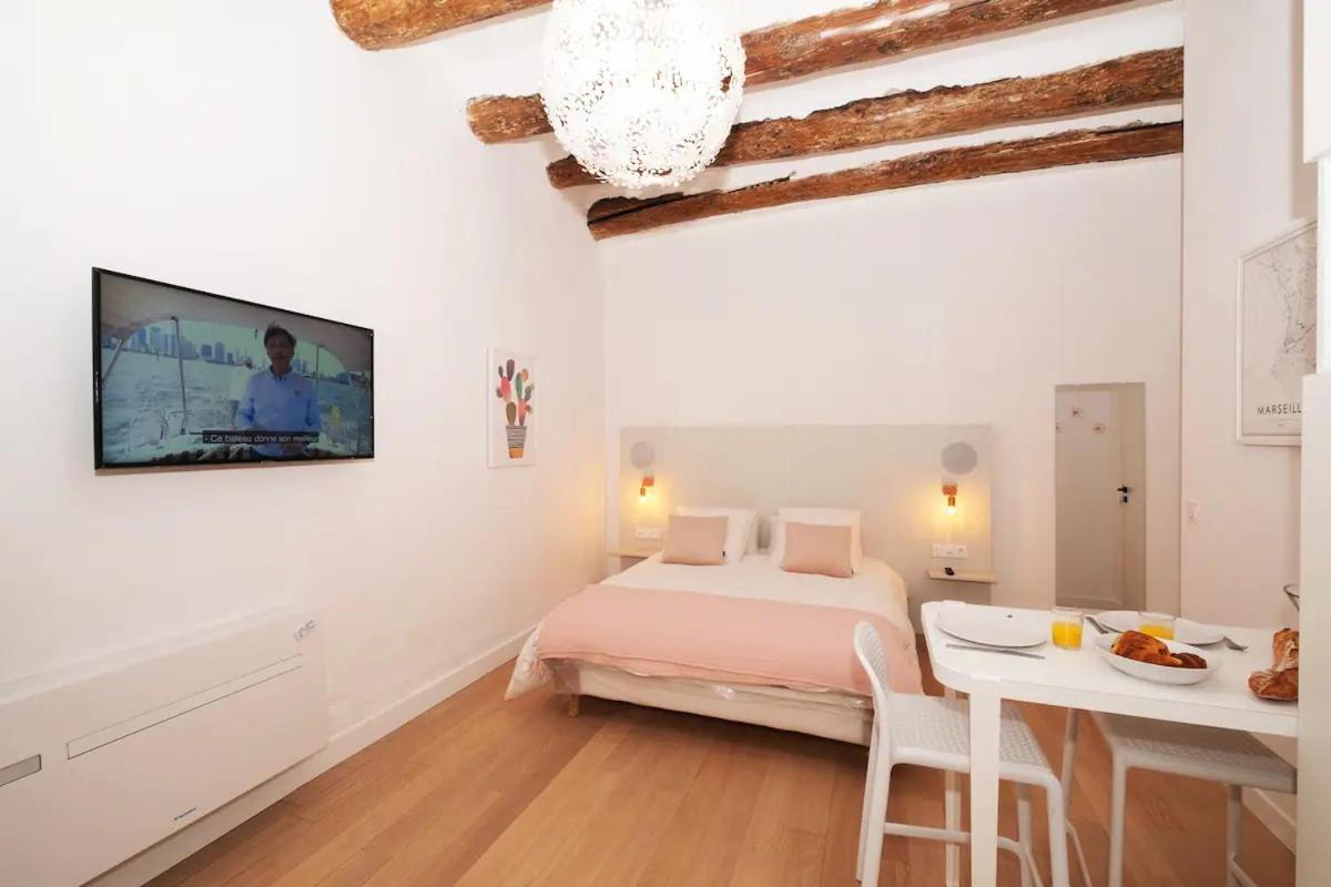 Design Suites Vieux Port Марсилия Екстериор снимка
