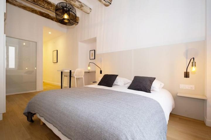 Design Suites Vieux Port Марсилия Екстериор снимка