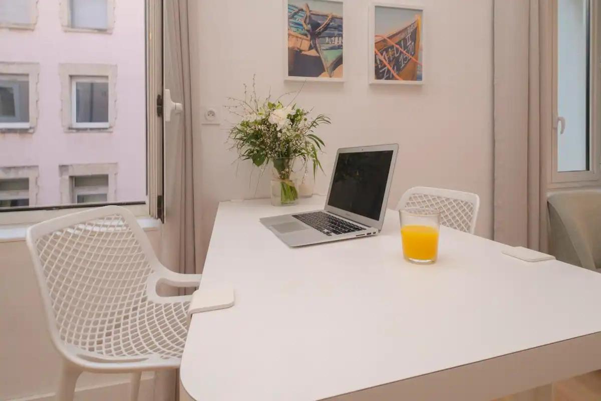 Design Suites Vieux Port Марсилия Екстериор снимка